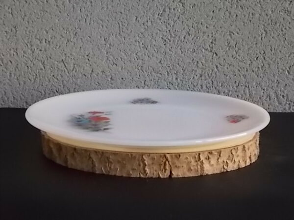 Assiette plat "Liseron", en verre Opale, à motif Floral. De la Marque Arcopal France
