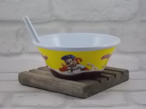 Bol à céréales avec paille "Coco Pops", en plastique Blanc, décors thermocollé. Article publicitaire de la marque Kellogg's