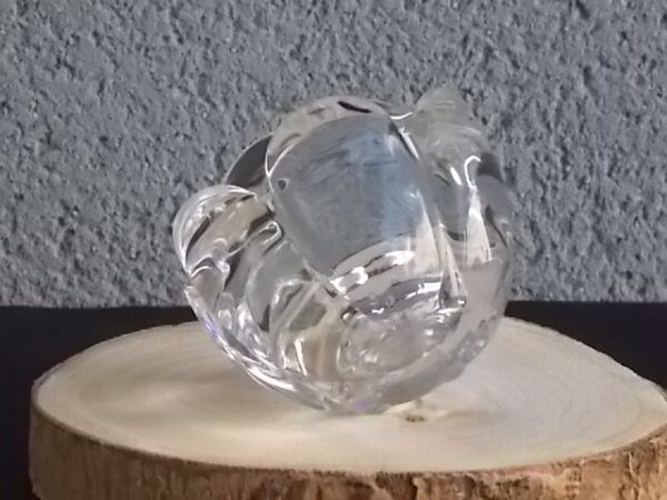 Bougeoir "Adria", en Cristal, 24 % de plomb translucide. Forme Fleur à double rangée de Pétales. De Royal Crystal Rock, Italy.