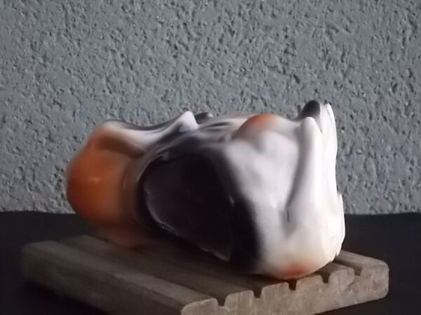 Petit cache pot "Chien avec ses chiots"" en céramique Blanche, Noire et Marron. Modèle 9405A. Année 80. Made in Taiwan.