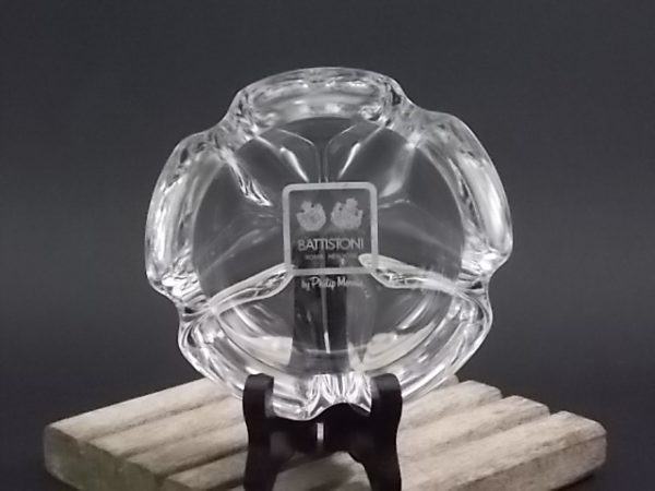 Cendrier "Battistoni" by Philip Morris en Cristal, garanti de plus de 24% de Plomb. Modèle "Lude" de Cristal d'Arques