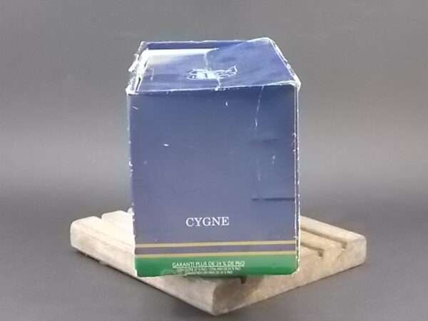 Coupe "Cygne", en cristal translucide moulé, garanti 24% de Plomb. De la marque Cristal d'Arques France