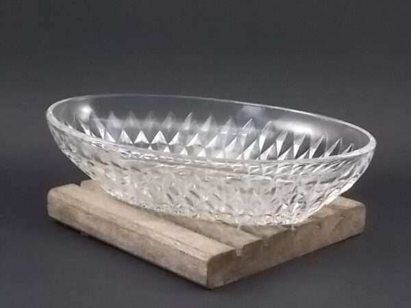 Grande coupelle Ovale "Lulli", en verre trempé translucide moulé pressé. De la Marque Vereco France
