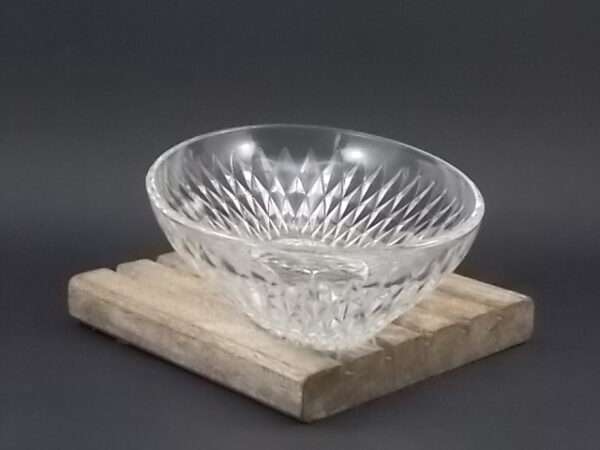Grande coupelle Ovale "Lulli", en verre trempé translucide moulé pressé. De la Marque Vereco France