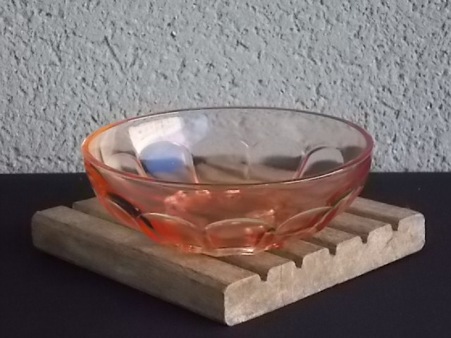 Coupelle ronde en verre Rose Saumoné