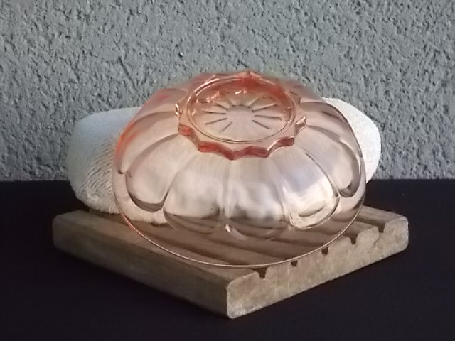 Coupelle ronde en verre Rose Saumoné – Image 5