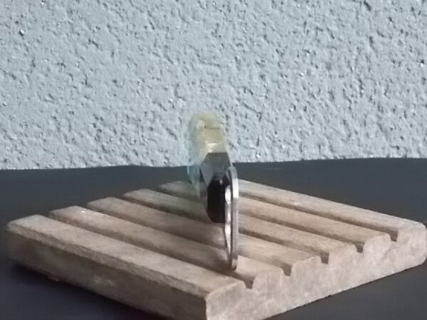 Décapsuleur manche en Résine avec inclusion de Coquillages, Etoile de Mer, Crabe, plantes aquatiques et Paillettes. En Inox 18/8 de la Marque Acero