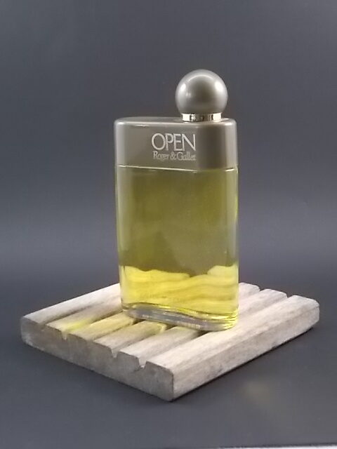 Open, factice 150 ml. Parfum crée en 1985. De la maison Roger & Gallet