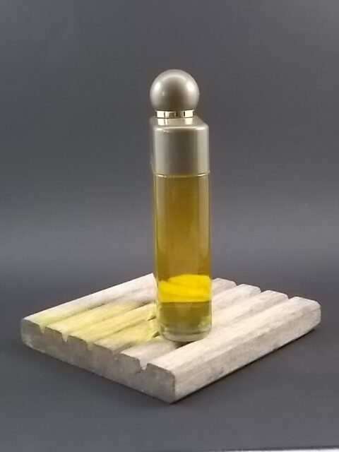 Open, factice 150 ml. Parfum crée en 1985. De la maison Roger & Gallet