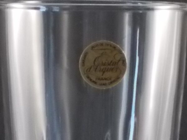 Flute à Champagne, modèle "Beauregard", en cristal taillé Palme, pied Balustre. Année 1970. De la Cristallerie Verrerie d'Arques