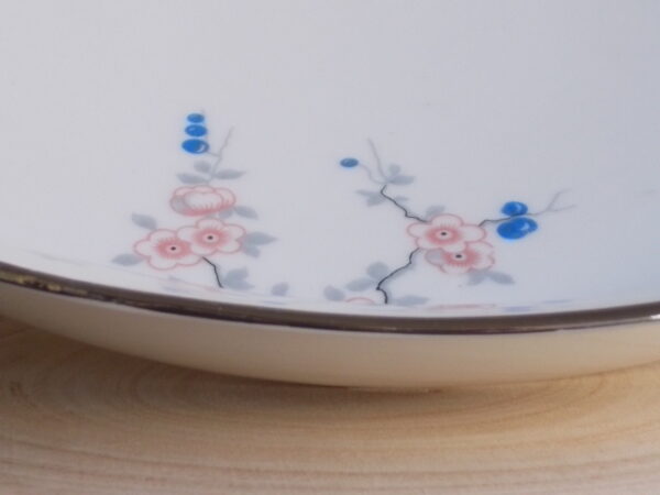 Légumier "Décagone", en porcelaine Blanche, à motif floral. Du décorateur Jean Boyer Limoges