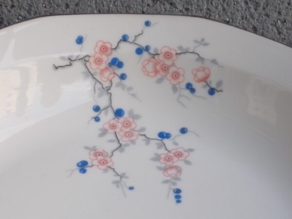 Légumier "Décagone", en porcelaine Blanche, à motif floral. Du décorateur Jean Boyer Limoges