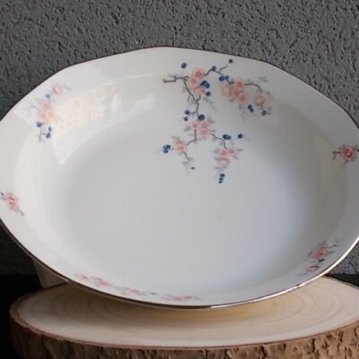 Légumier "Décagone", en porcelaine Blanche, à motif floral. Du décorateur Jean Boyer Limoges