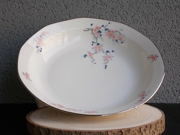 Légumier "Décagone", en porcelaine Blanche, à motif floral. Du décorateur Jean Boyer Limoges