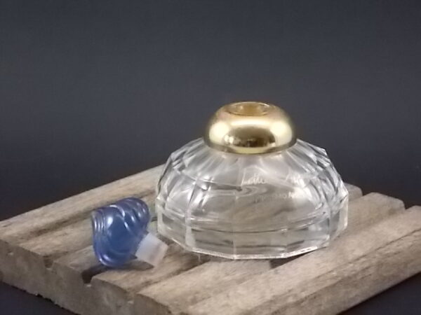 Flacon Lettre à Anna, eau de Toilette 50 ml. Lancé en 1996. De la maison Vittori France, Le monde en parfum.