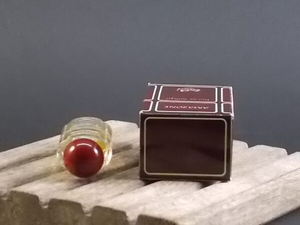 Amazone, miniature d' Eau de Toilette 7 ml avec sa boite. Lancé en 1974. De la maison Hermès Paris.