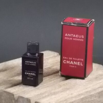 Antaeus, miniature EdT Homme 4,5 ml, avec sa boite. Parfum crée en 1981. De la maison Chanel