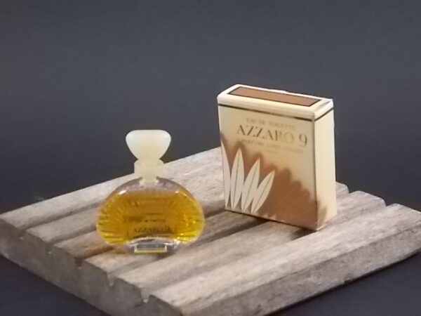 Azzaro 9, miniature Eau de Toilette 5 ml. Lancé en 1984. De la maison Loris Azzaro Paris