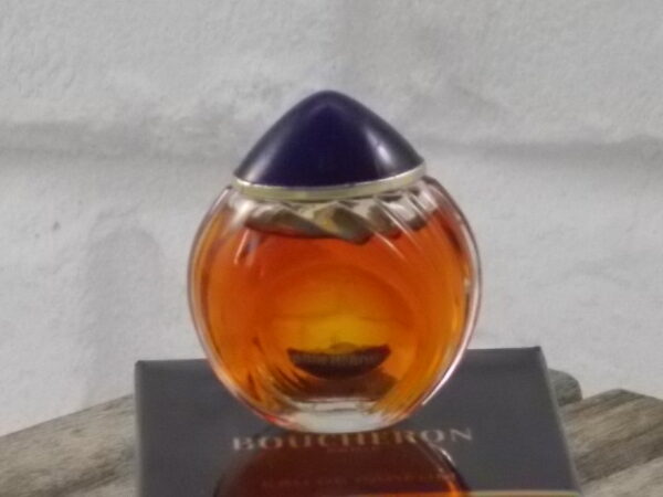 Boucheron, miniature Eau de Parfum 5 ml avec sa boite. Lancé en 1988. De la maison Boucheron Paris.