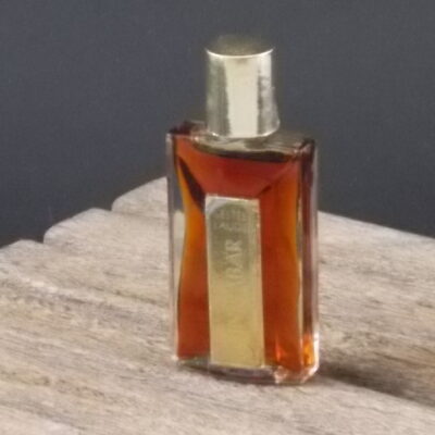 Cinnebar, miniature EdP 7 ml, sans boite. Parfum créé en 1978. De la maison Estée Lauder