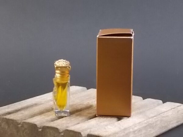 Cristobal, miniature d' Eau de Toilette 5 ml avec sa boite. Lancé en 1998. De la maison Balenciaga Paris.