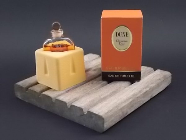 Miniature Dune Eau de Toilette 5 ml. Lancé en 1991. De la maison Christian Dior