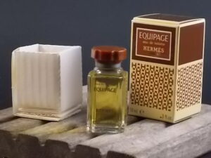 Equipage, miniature d' Eau de Toilette 10 ml avec sa boite. Lancé en 1970. De la maison Hermès Paris.