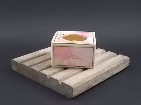 Miniature Fleur de Fleurs, de Parfum de Toilette 6 ml. Lancé en 1982. De la maison Nina Ricci Paris