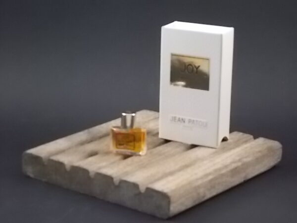 Joy, miniature EdT 2 ml, avec sa boite. Parfum crée en 1930, édition 1984. De la maison Jean Patou Paris