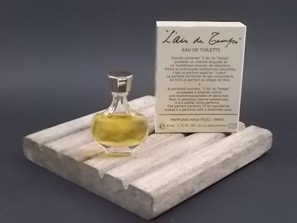 Miniature L'Air du Temps Eau de Toilette 6 ml. Lancé en 1948. De la maison Nina Ricci Paris