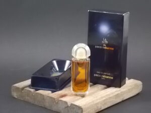 La nuit, miniature EdP 5 ml, avec sa boite. Parfum crée en 1985. De la maison Paco Rabanne
