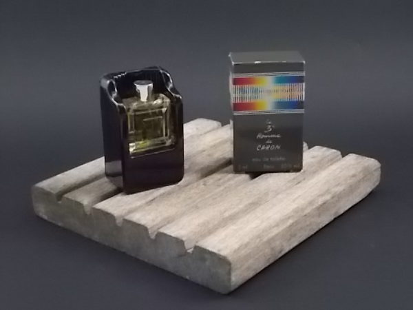 Miniature Le 3 ème Homme, Eau de Toilette pour Homme 5 ml. Lancé en 1985, de Caron Paris