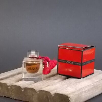 Le Parfum, miniature Eau de Parfum 4.5 ml avec sa boite. Lancé en 2005. De la maison Lalique.