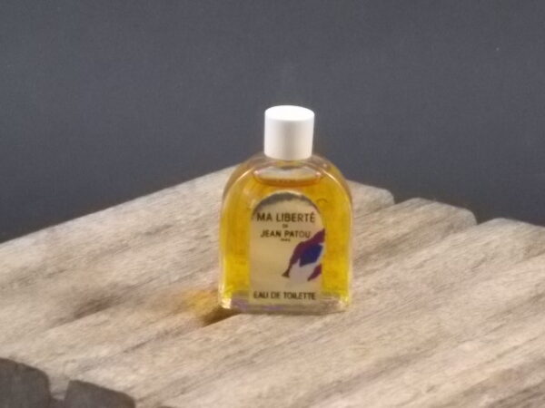 Ma Liberté, miniature EdT 6 ml, sans boite. Parfum crée en 1987. De la maison Jean Patou Paris