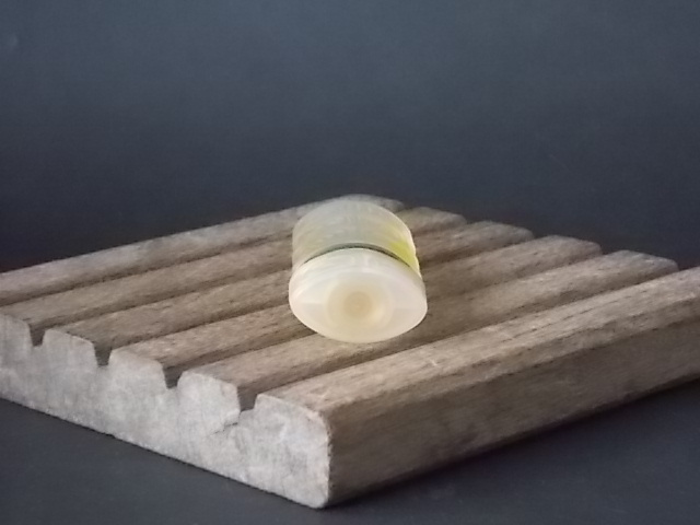 O miniature EdT 7,5 ml, sans boite. Lancé en 1969. De la maison Lancôme.