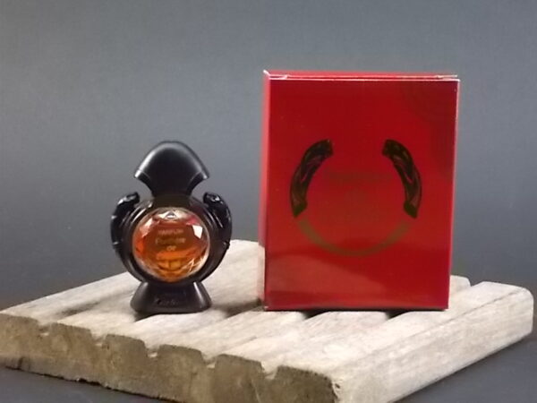 Panthère, miniature de Parfum 4 ml avec sa boite. Lancé en 1986. De la maison Cartier.