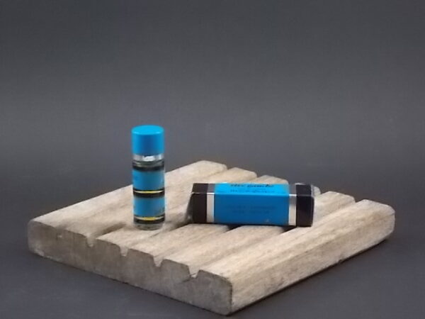 Rive Gauche, miniature EdT 5 ml, avec sa boite. Parfum crée en 1970. De la maison Yves Saint Laurent