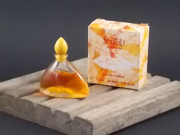Shafali "Fleur Rare", miniature EdP 7,5 ml, avec sa boite. Parfum crée en 1996. De la maison Yves Rocher