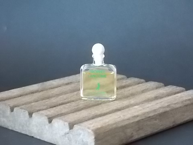 Trophée, miniature EdT Homme 3,5 ml, sans boite. Créé en 1982. De la maison Lancôme.