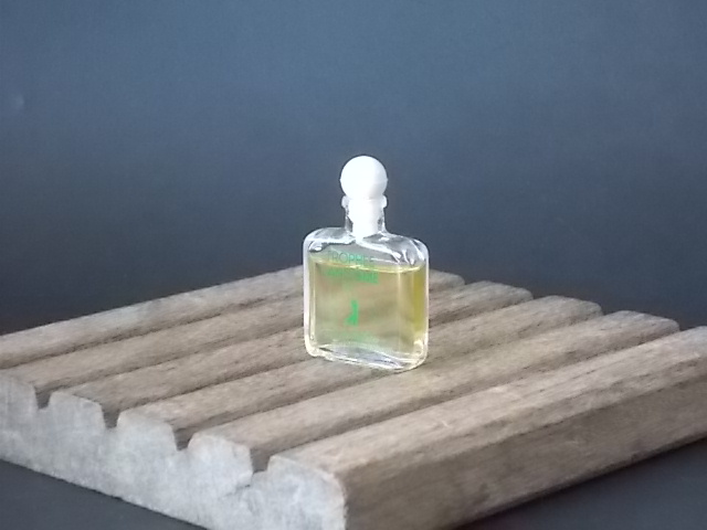 Trophée, miniature EdT Homme 3,5 ml, sans boite. Créé en 1982. De la maison Lancôme.