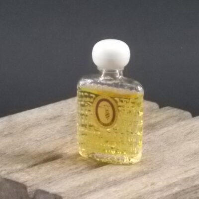 Trussardi, miniature EdT 6 ml, sans boite. Parfum crée en 1984. De la maison Nicola Trussardi.