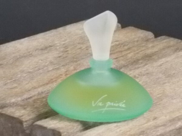 Vie Privé, miniature EdT 7,5 ml, avec sa boite. Parfum crée en 1989. De la maison Yves Rocher