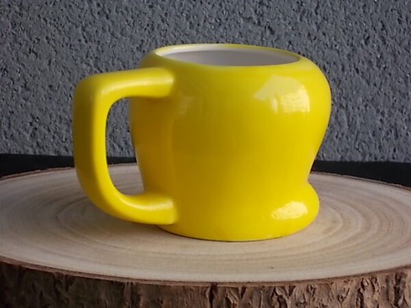 Mug, en céramique Jaune, représentant le personnage de "Titi", de Warner Bros. Distribué par Starline