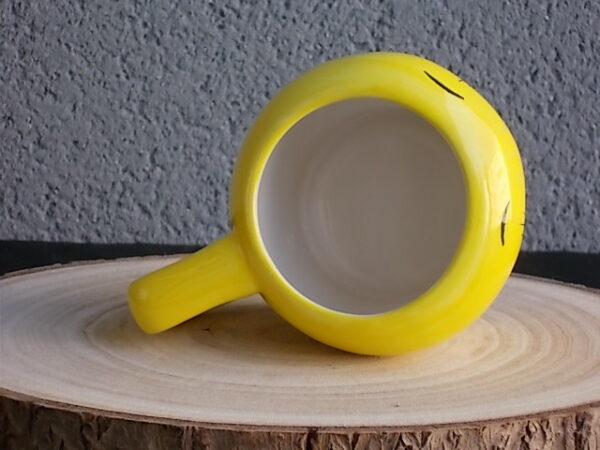 Mug, en céramique Jaune, représentant le personnage de "Titi", de Warner Bros. Distribué par Starline