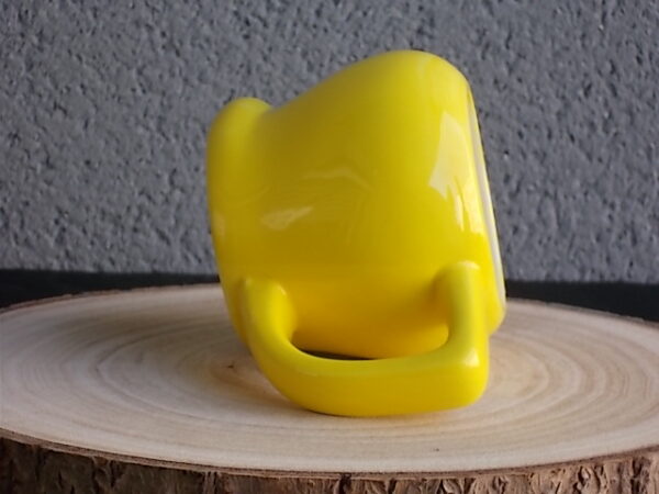 Mug, en céramique Jaune, représentant le personnage de "Titi", de Warner Bros. Distribué par Starline