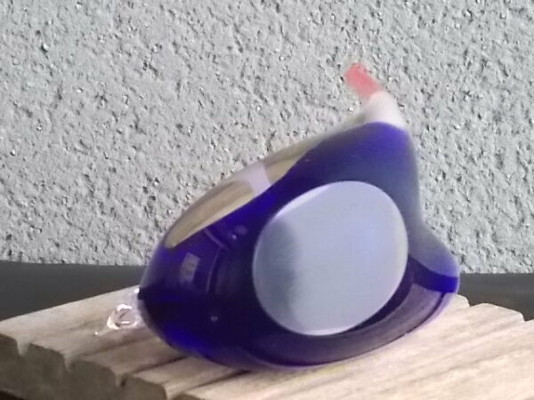 Oiseau en verre soufflé bouche translucide à insertion tricolore Rouge, Bleu et Blanc. Art verrier fait main Made in Romania