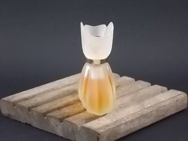 Parfum d' Or, flacon spray eau de Parfum 30 ml. Lancé en 1986. De la maison Kristel Saint Martin, Parour Paris.
