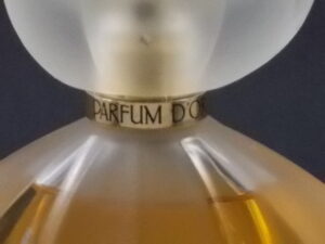 Parfum d' Or, flacon spray eau de Parfum 30 ml. Lancé en 1986. De la maison Kristel Saint Martin, Parour Paris.