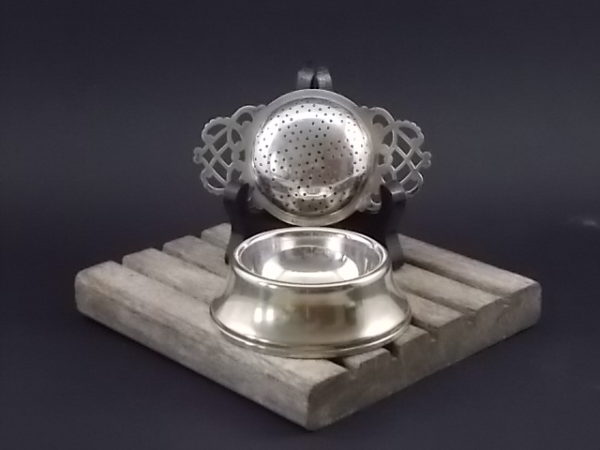 Passette à thé de Regis plate Reg., en métal argenté. EPNS n° 556 et n° 436. De style Art nouveau. Made in England