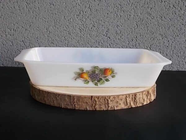 Plat à Four "Fruits de France, en verre Opale et motif Fruitier. De la Marque Arcopal France